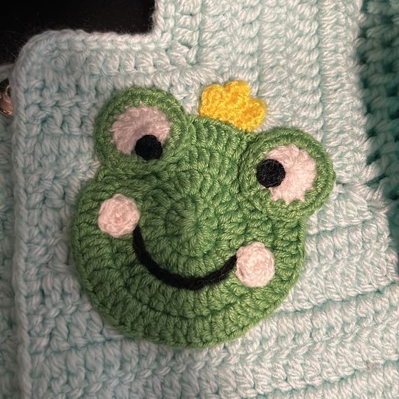 Crochet newborn outfit- frog - Picture 3 of 7